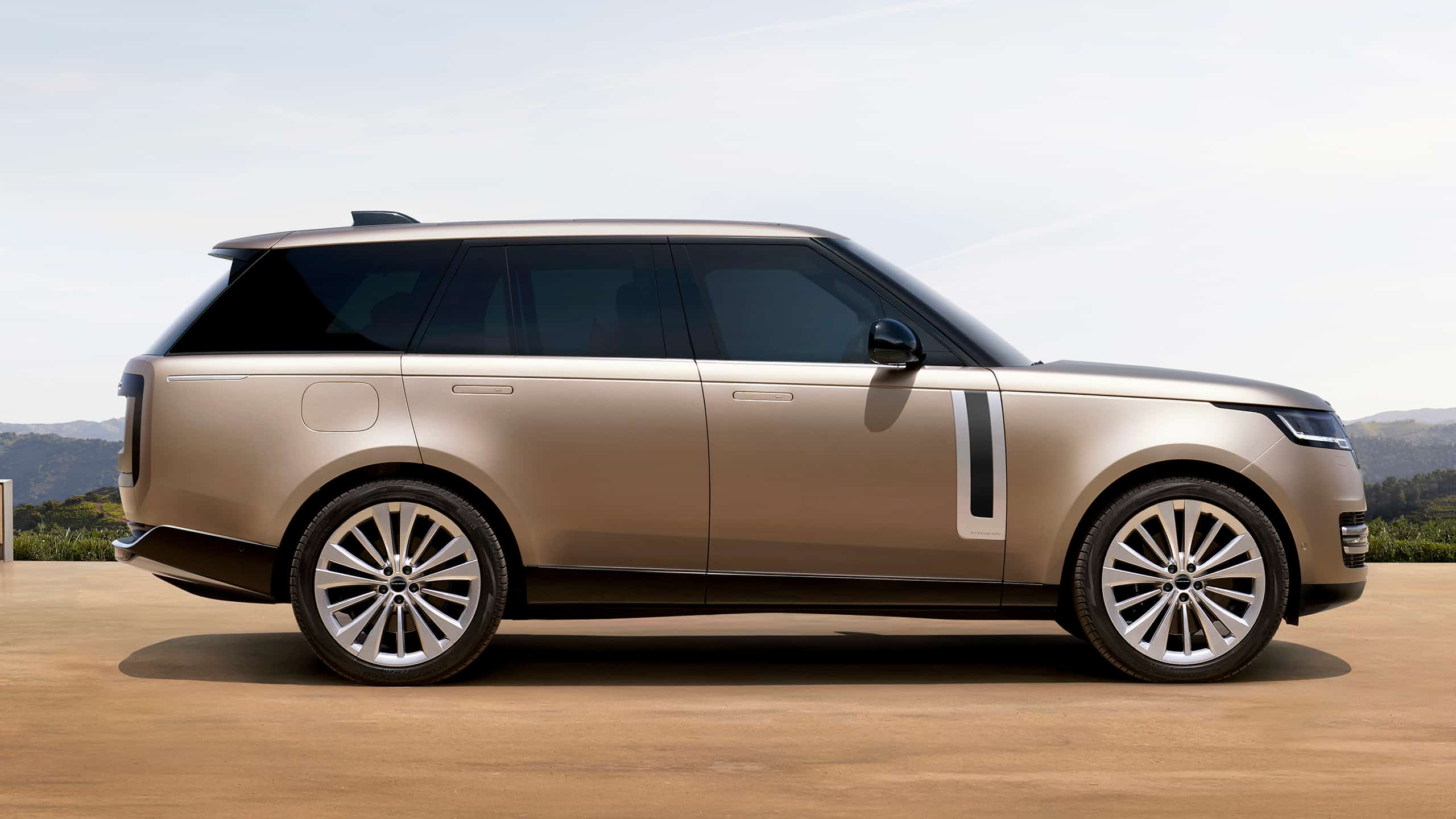 Range Rover Parked on open ground 
